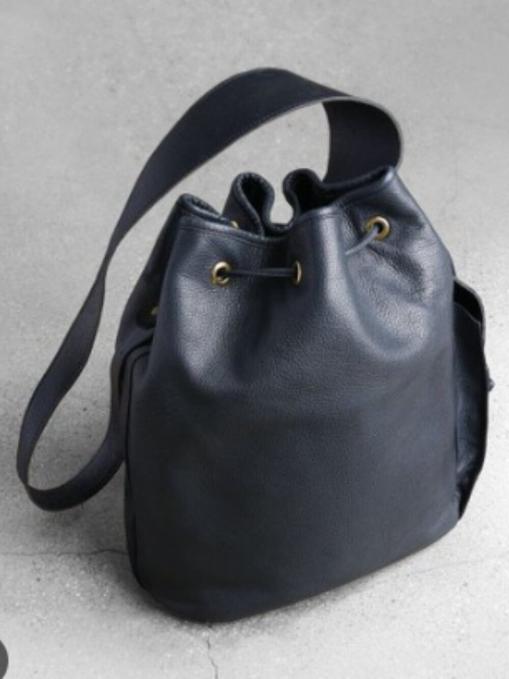 Longchamp Vintage Dark Blue Leather Single Strap Crossbody Bucket Shoulder Bag - Picture 2 of 8